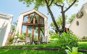 Toplik Village Resort